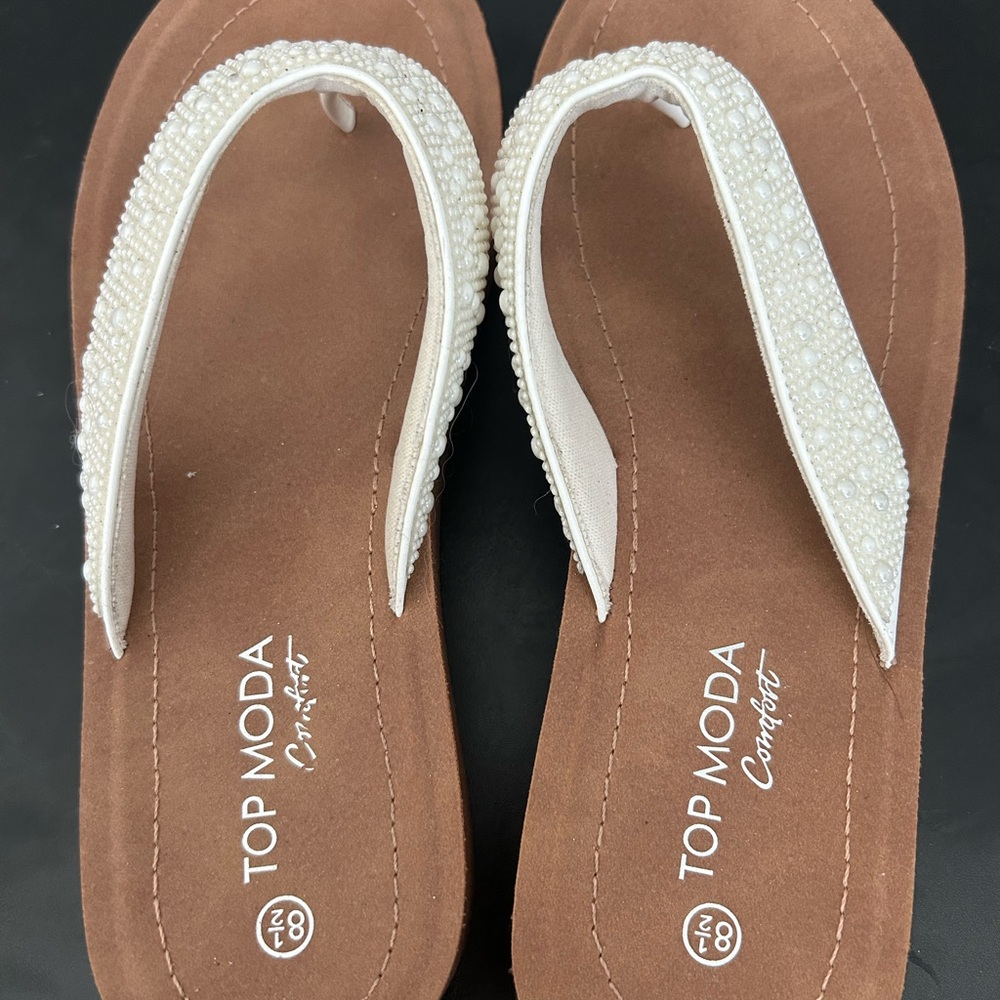 TOP Moda White Beaded Thong Sandals